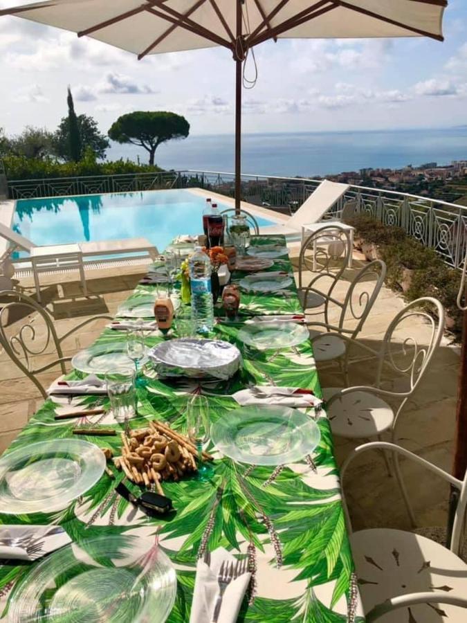 Villa Gaia - Luxury Villa, Pool & Wellness Rooms Bordighera Eksteriør billede